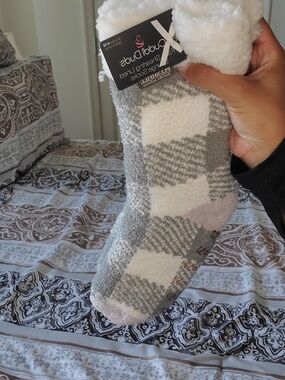 Cozy Plush Gray & White Checkered Fuzzy Socks